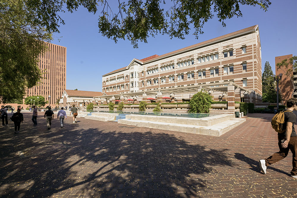 USC Leavey Library, Oct. 3, 2024.(USC Photo/Gus Ruelas)